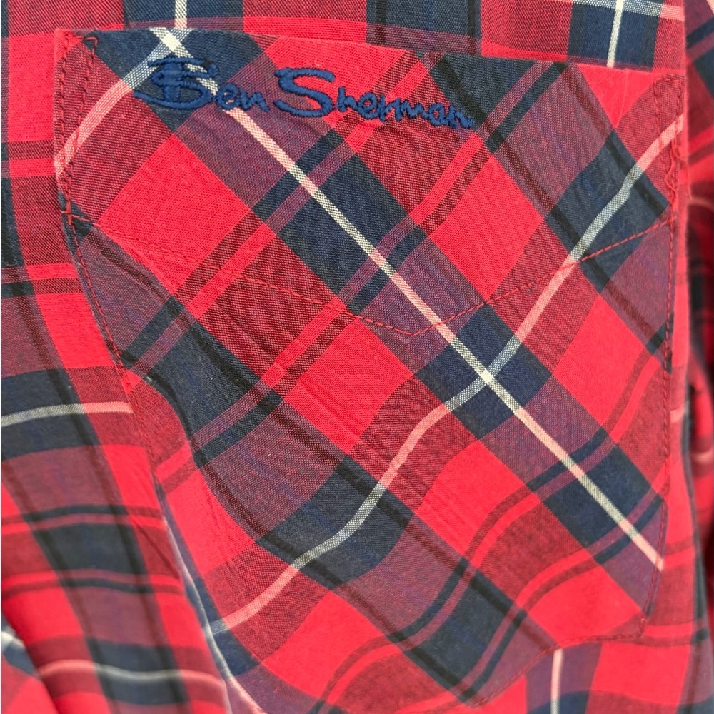 Ben Sherman Red/Blue Plaid Button front Shirt size L. - Picture 6 of 7